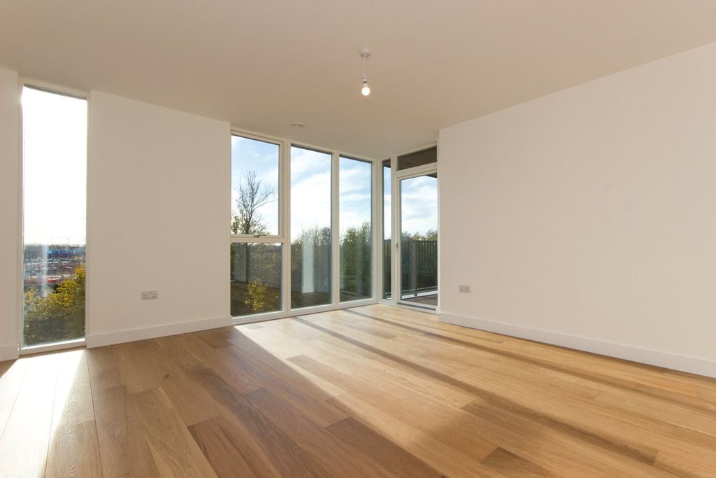 Property photo 3 of 6 Picture No. 02