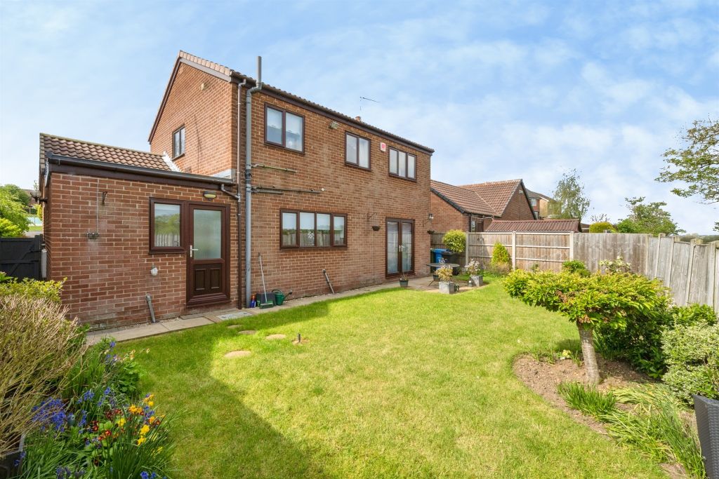 Property photo 2 of 17