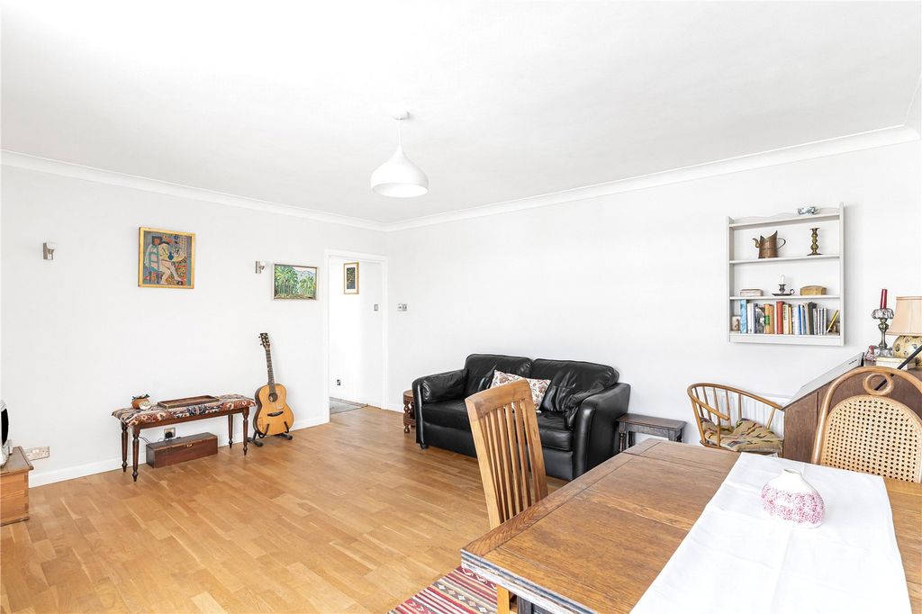 Property photo 1 of 46 Reception Room