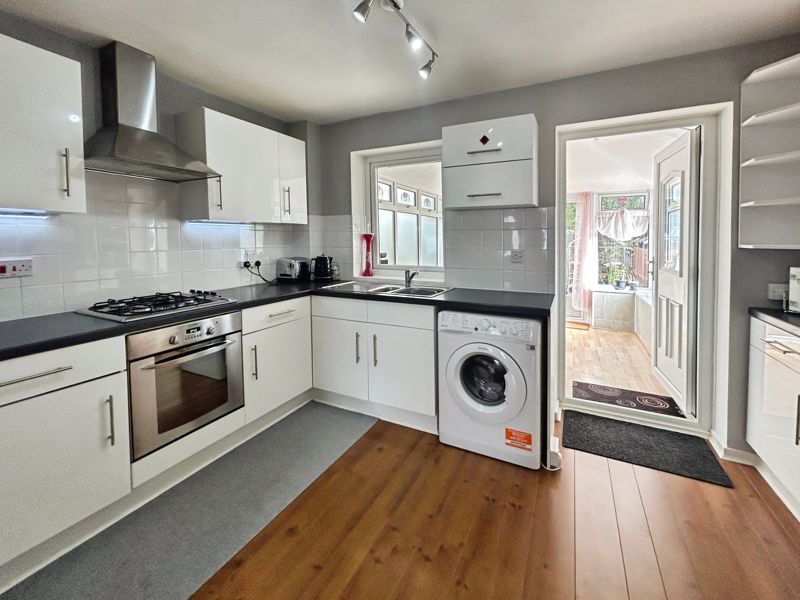 Property photo 3 of 11 Photo 7