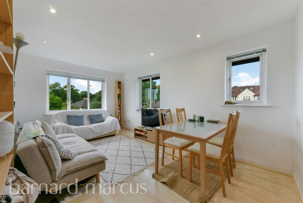 Property photo 1 of 9 Image
