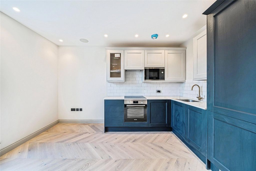 Property photo 3 of 10 Picture No. 14