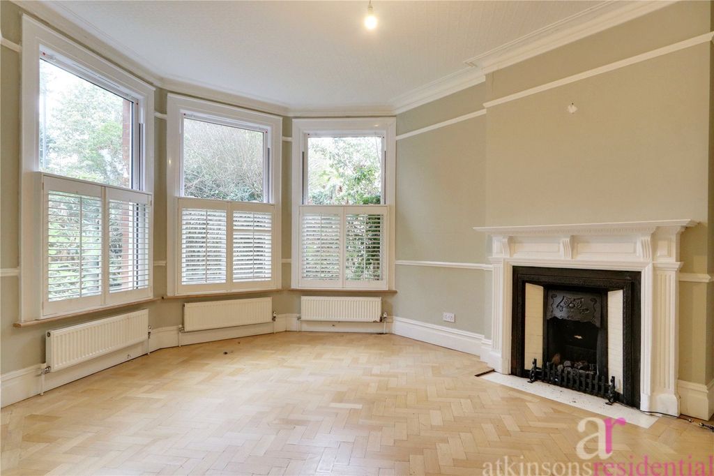 Property photo 2 of 26 Picture No. 12