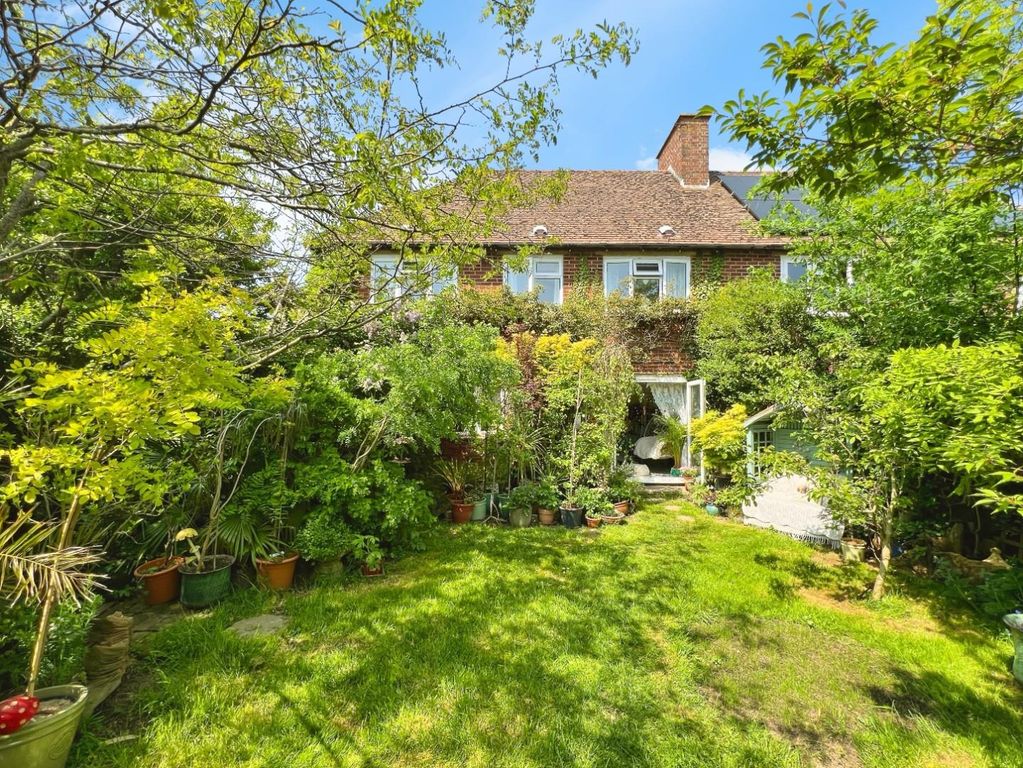 Property photo 2 of 24