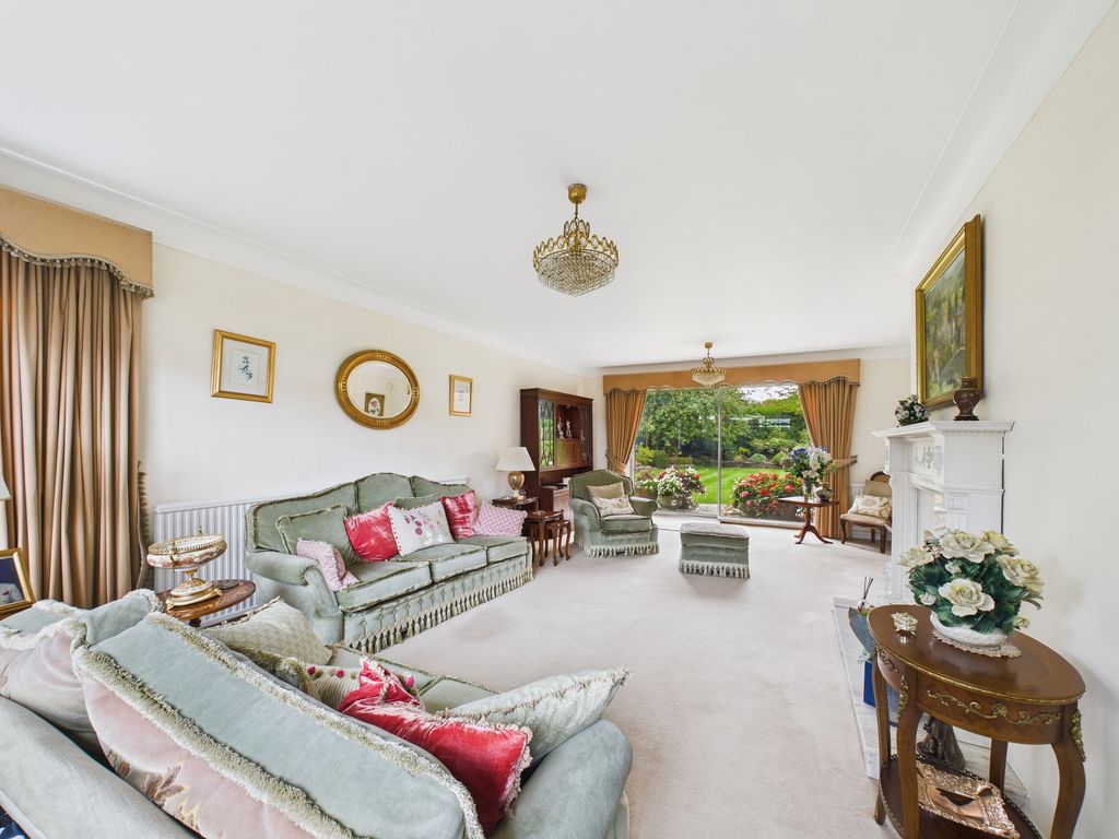 Property photo 3 of 49