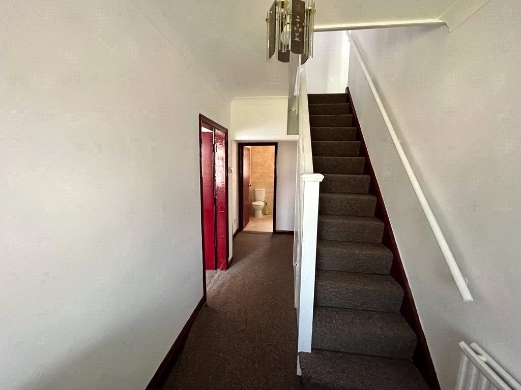 Property photo 2 of 16 Hallway