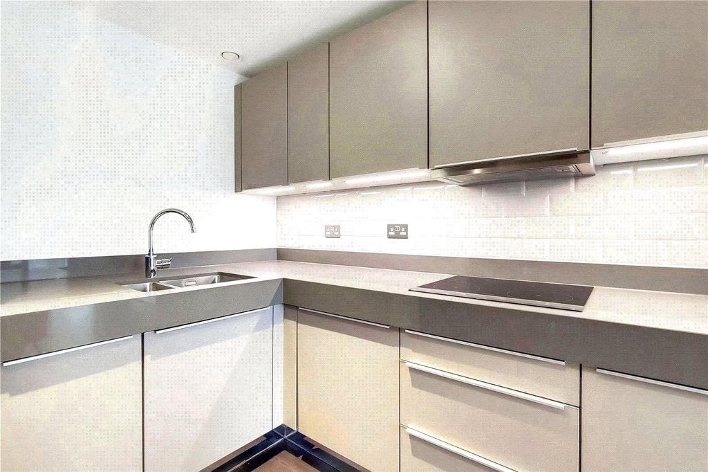 Property photo 3 of 13 Picture No. 16