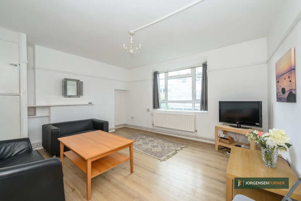 Property photo 1 of 12 Mackay House 52-011 Lr - Jt.Jpg