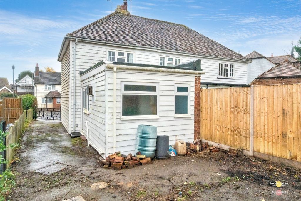 Property photo 3 of 21