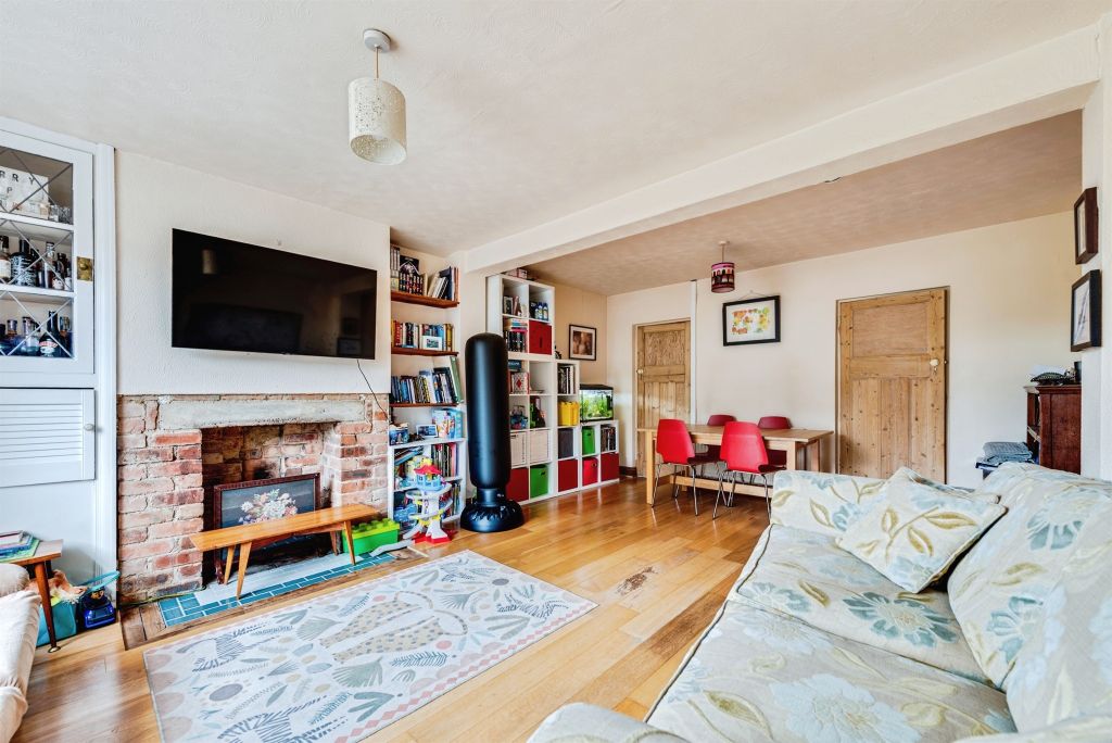 Property photo 2 of 14