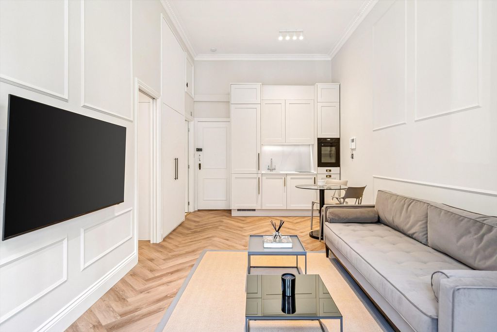 Property photo 3 of 8 Image