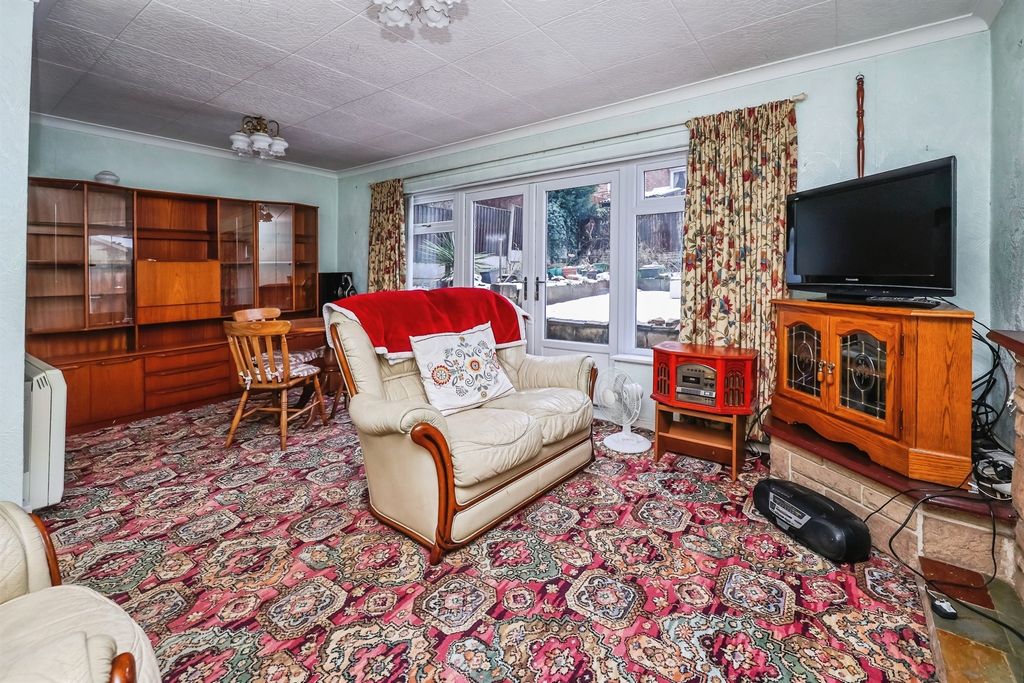 Property photo 3 of 20