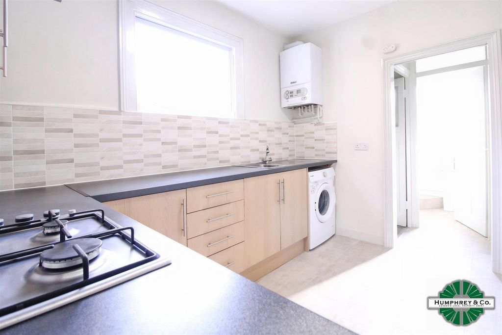 Property photo 2 of 5 5dc9Fccd-3675B7A2c6366Be86c14F7959009Cb4d.Jpg