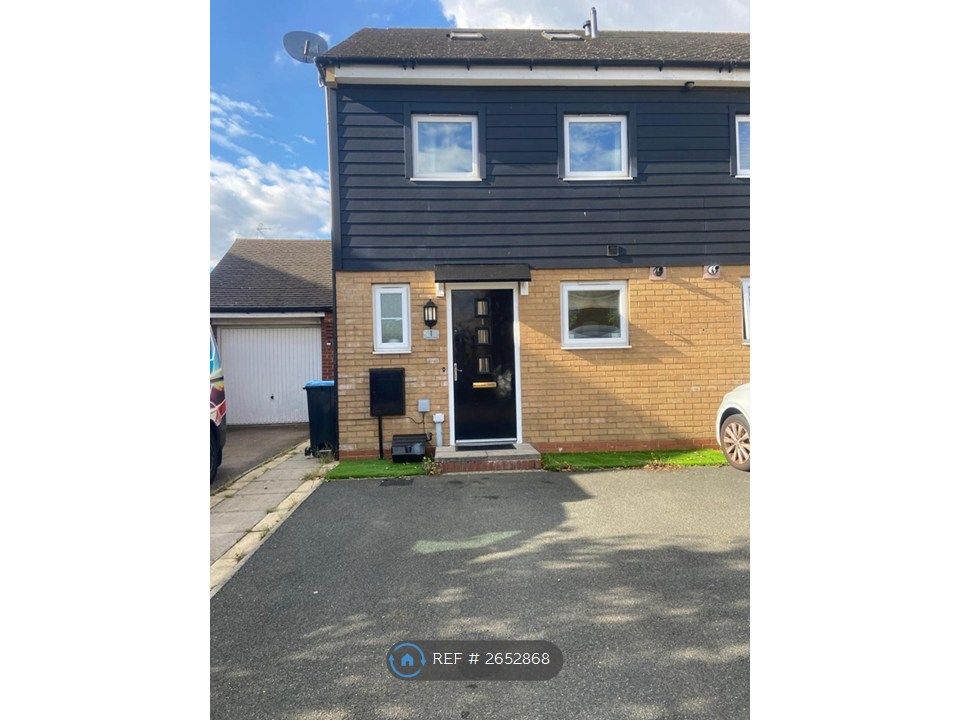 Property photo 1 of 11 Front