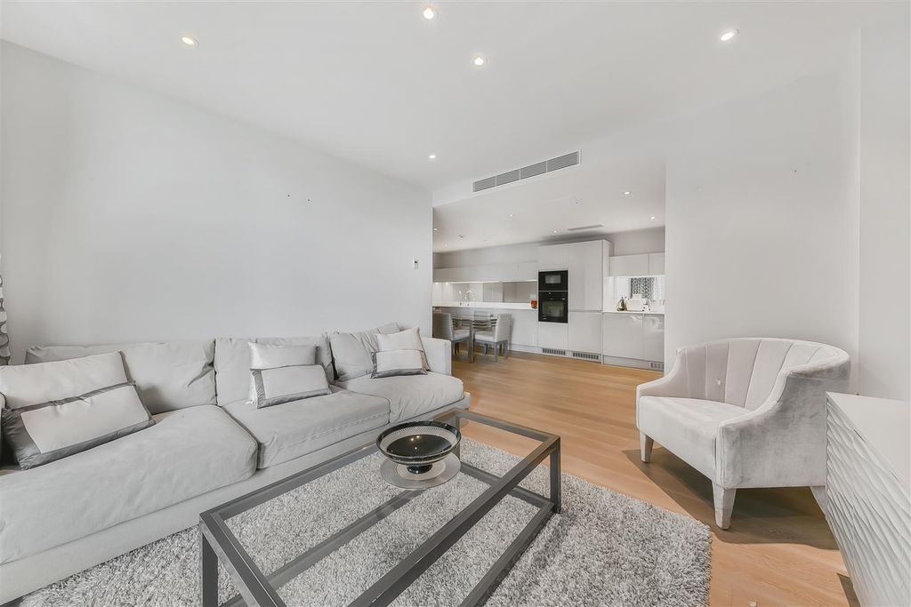 Property photo 1 of 10 Living Room 2.Jpg