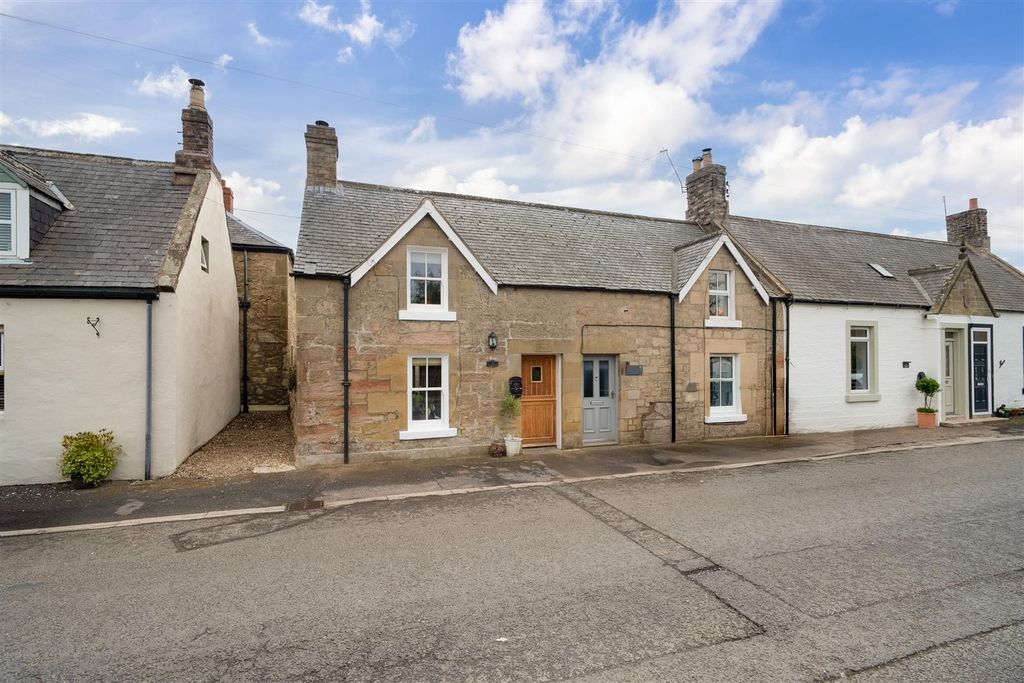 Property photo 2 of 21 Cherrytree_Cottage-02.Jpg