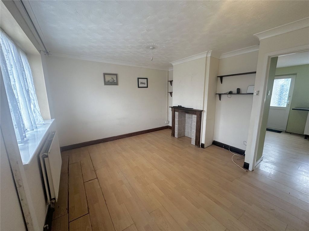 Property photo 2 of 14 Picture No. 30