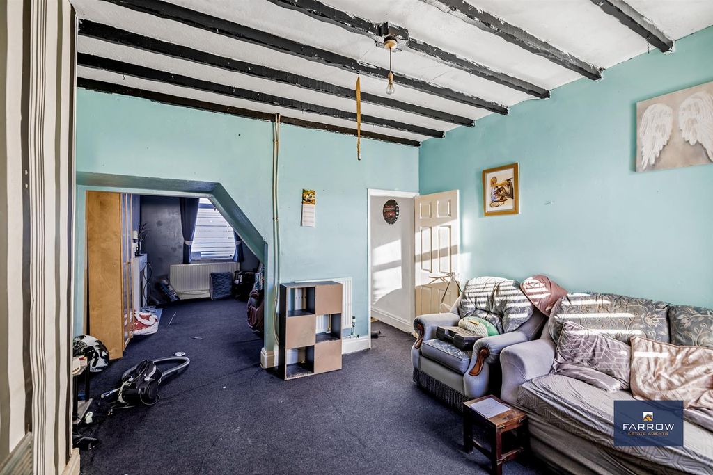 Property photo 2 of 19 Living Room