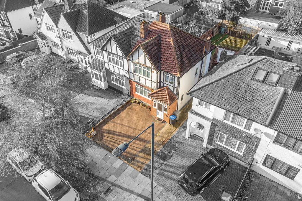 Property photo 1 of 22