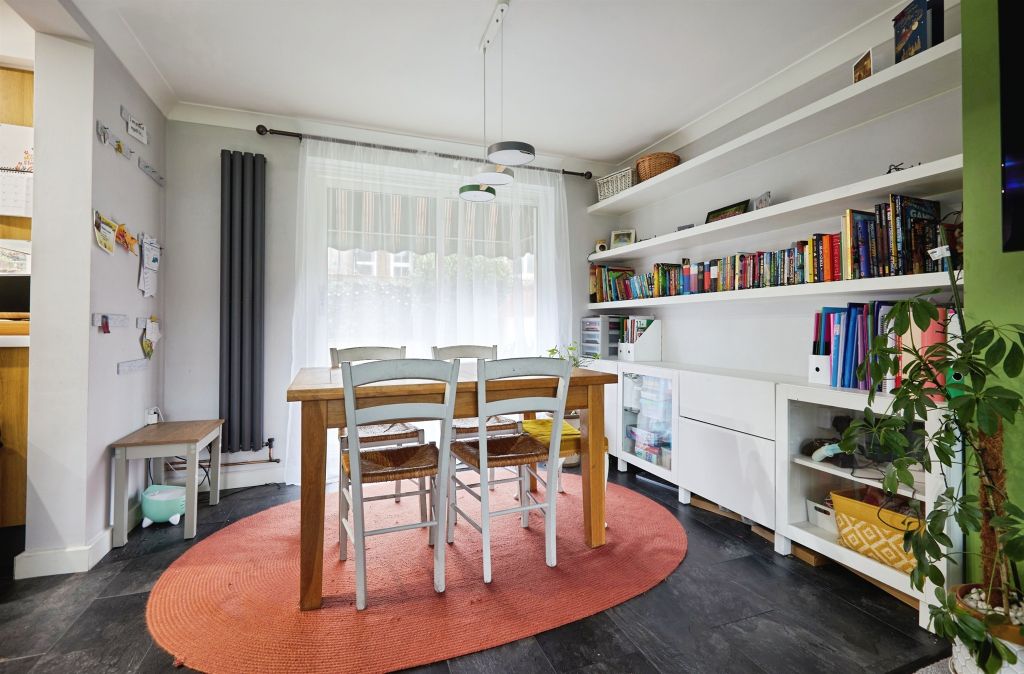 Property photo 3 of 15