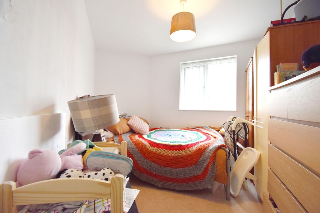 Property photo 3 of 6