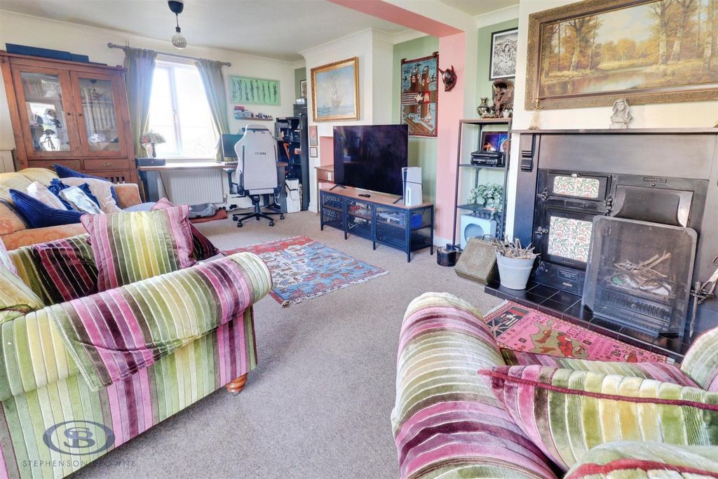 Property photo 2 of 34 5Deae29c-Img_9868-Img_9870.Jpg