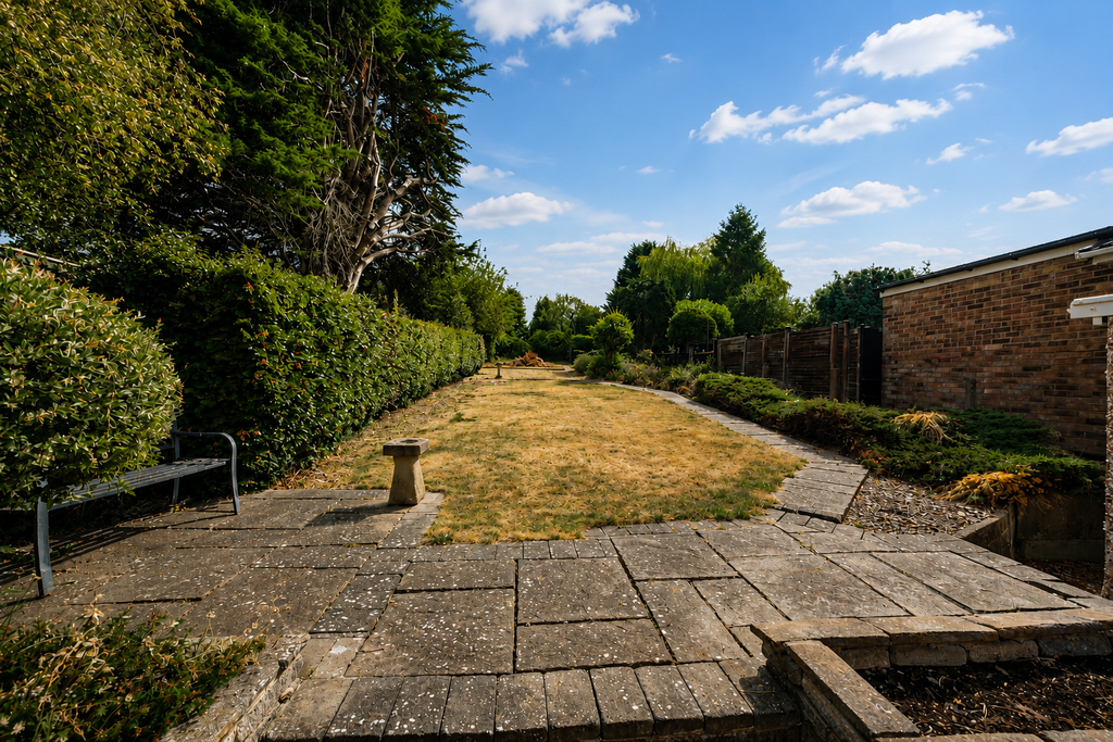 Property photo 2 of 27 Garden 2
