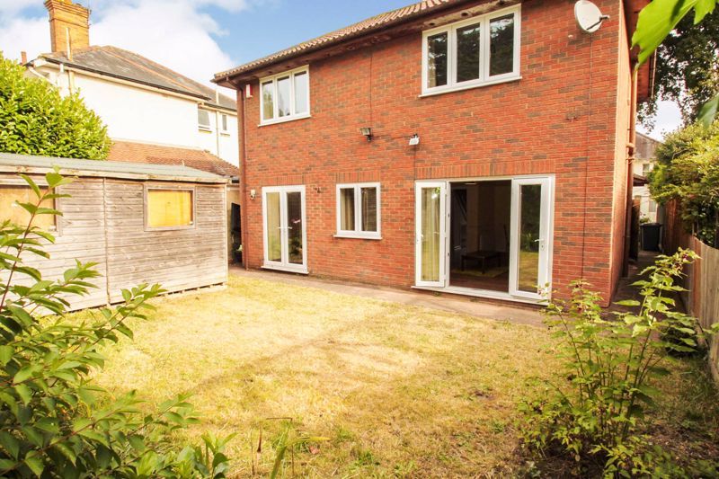 Property photo 2 of 12 Photo 26