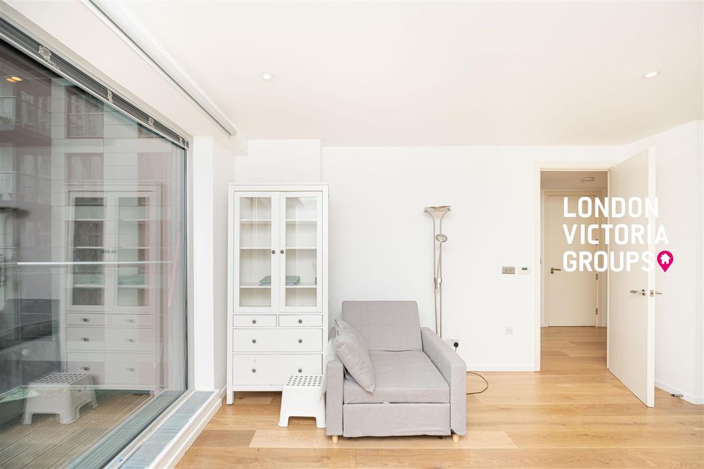 Property photo 3 of 19 1-7507.Jpg