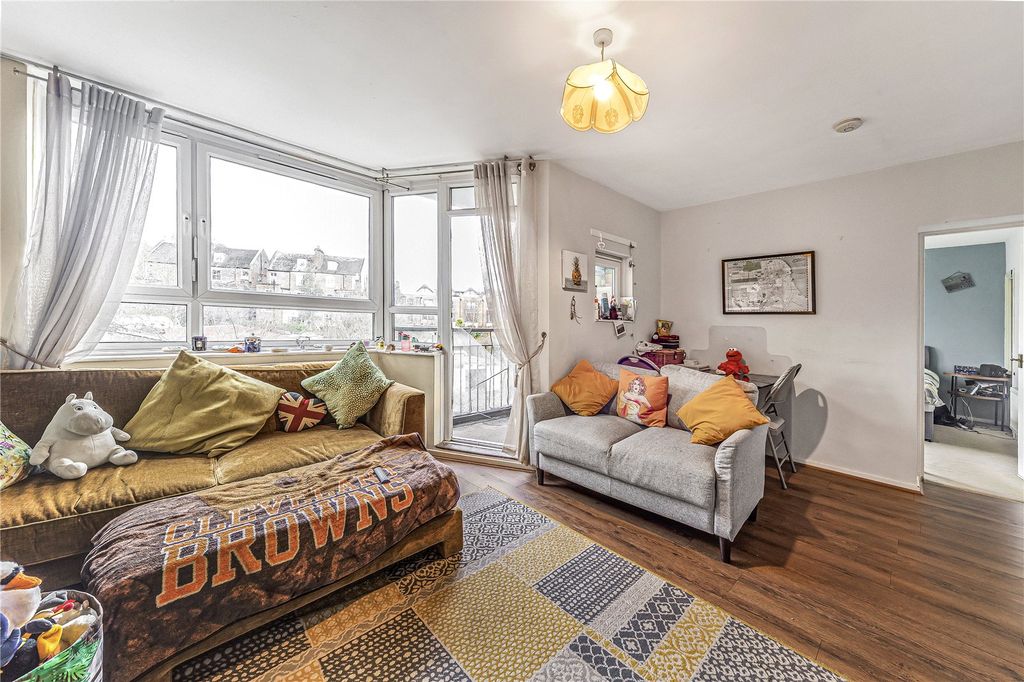 Property photo 2 of 11 Picture No. 08