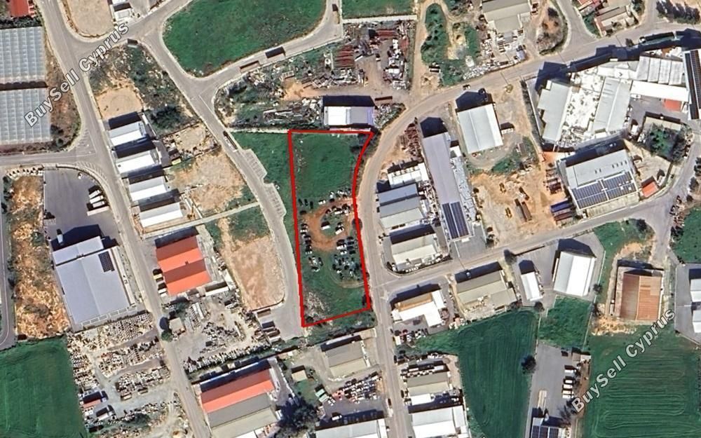 Property photo 1 of 2