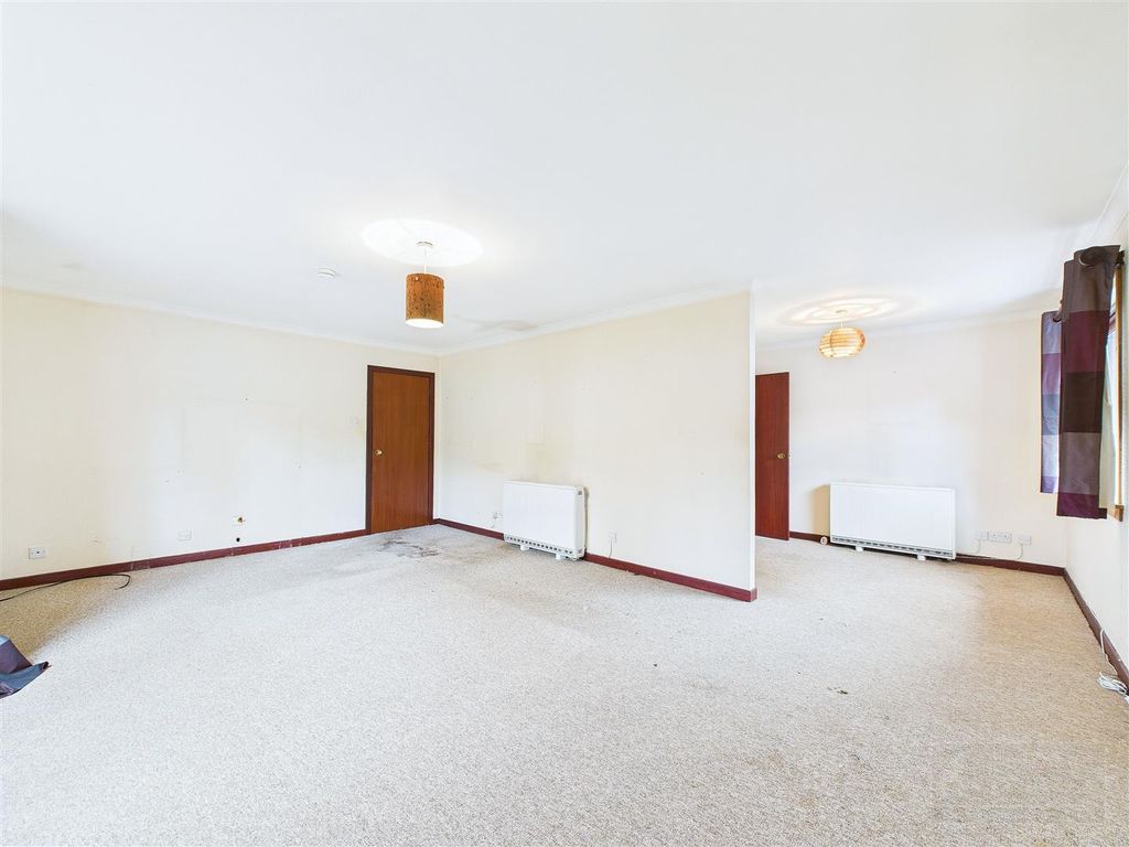 Property photo 3 of 22 Sitting Room &amp; Dining Area