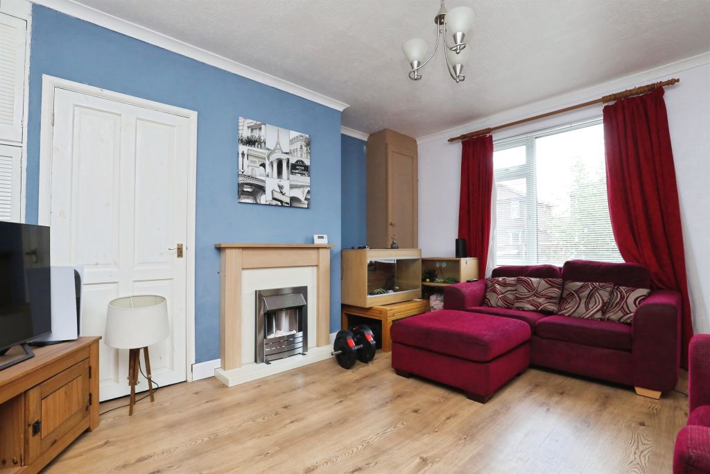 Property photo 3 of 17