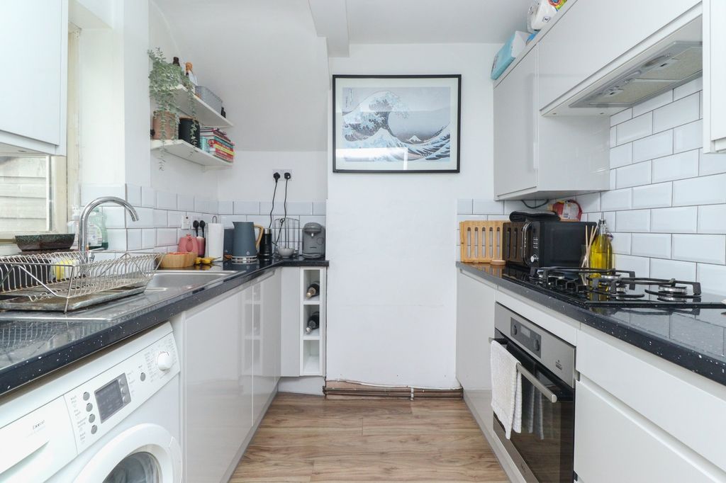 Property photo 3 of 11 Picture 3