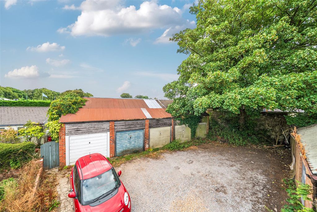 Property photo 2 of 10 14-6A72Fdc6E864B-1501066-19Fd1295B8832-14-14.Jpg
