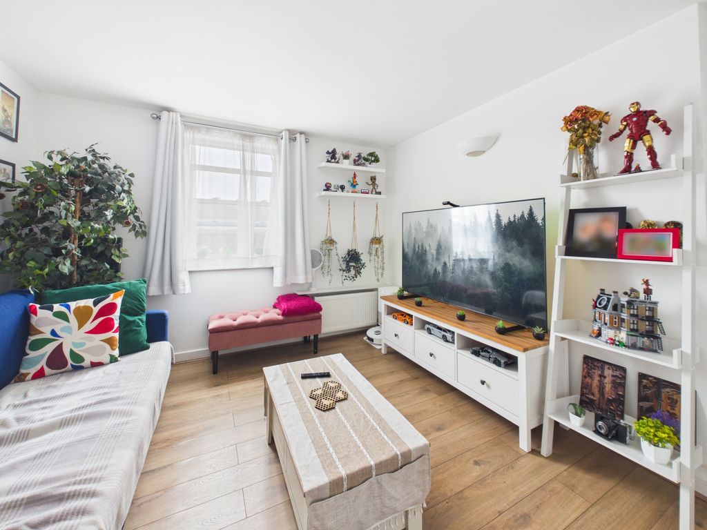 Property photo 2 of 12
