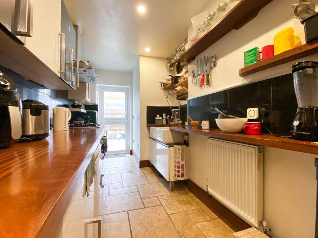 Property photo 2 of 13 Image00012.Jpg