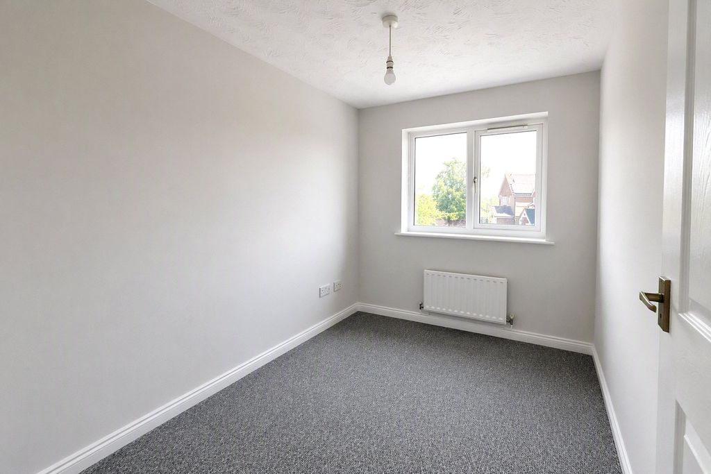 Property photo 2 of 14 Picture No. 20