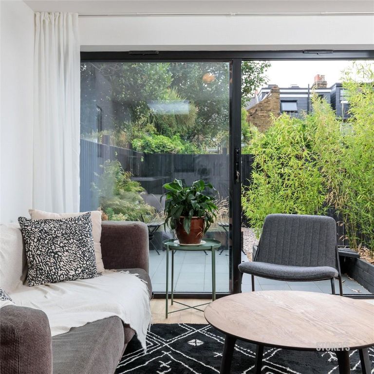 Property photo 3 of 24