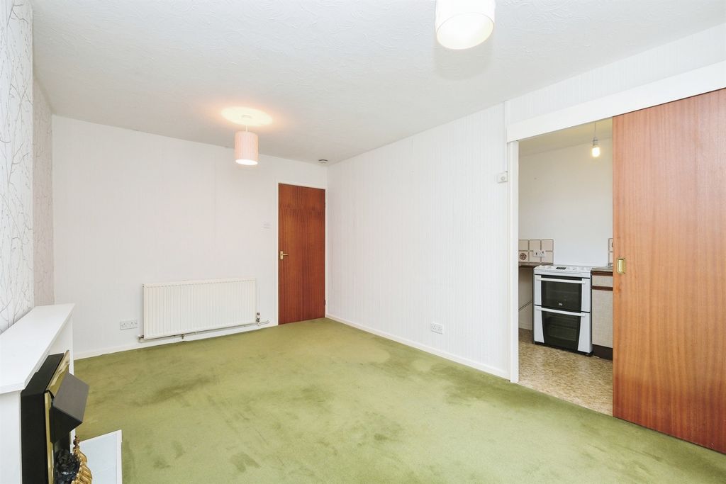 Property photo 3 of 9