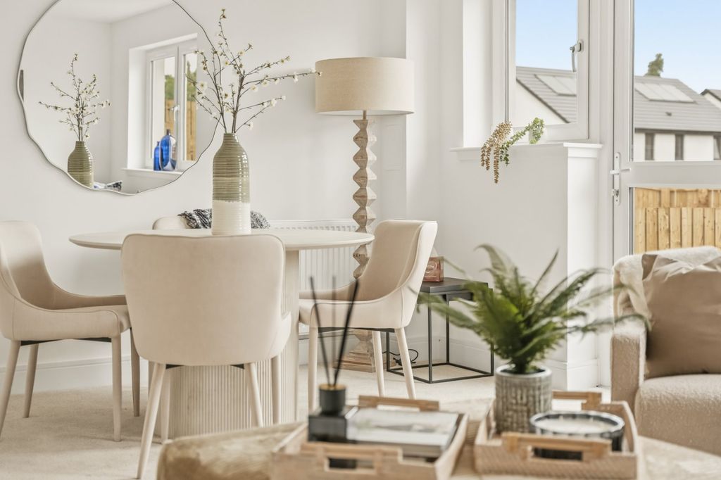 Property photo 1 of 12 Living/Dining