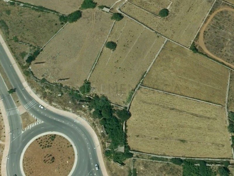 Property photo 1 of 2