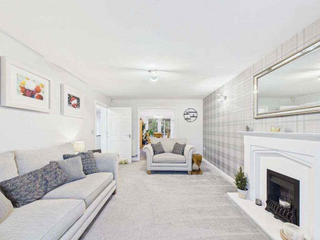 Property photo 2 of 66 Sitting Room