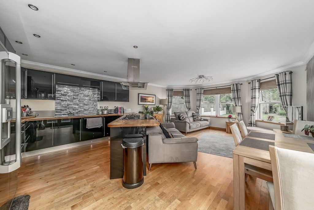 4 bed detached house for saleSteepleview, 12 Trinity Road, Brechin. DD9 photo 5