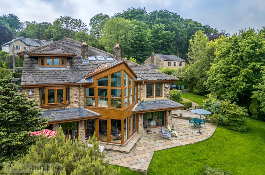 Property photo 1 of 31 Rear Elevation