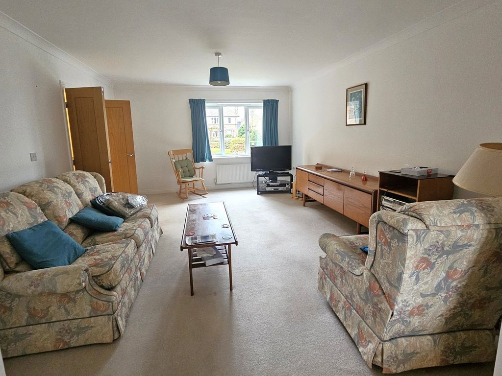 Property photo 3 of 18