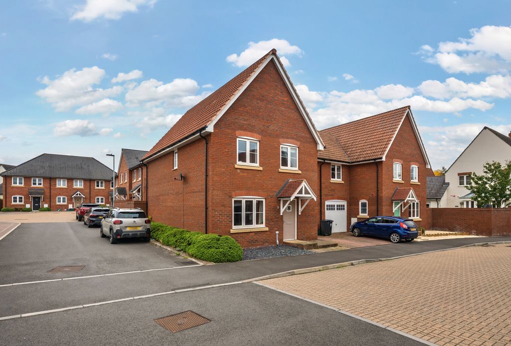 Property photo 1 of 18 1364423-1-68Ef80E...