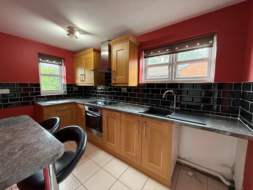 Property photo 2 of 5