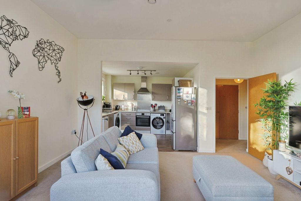 Property photo 2 of 14 Open Plan Living