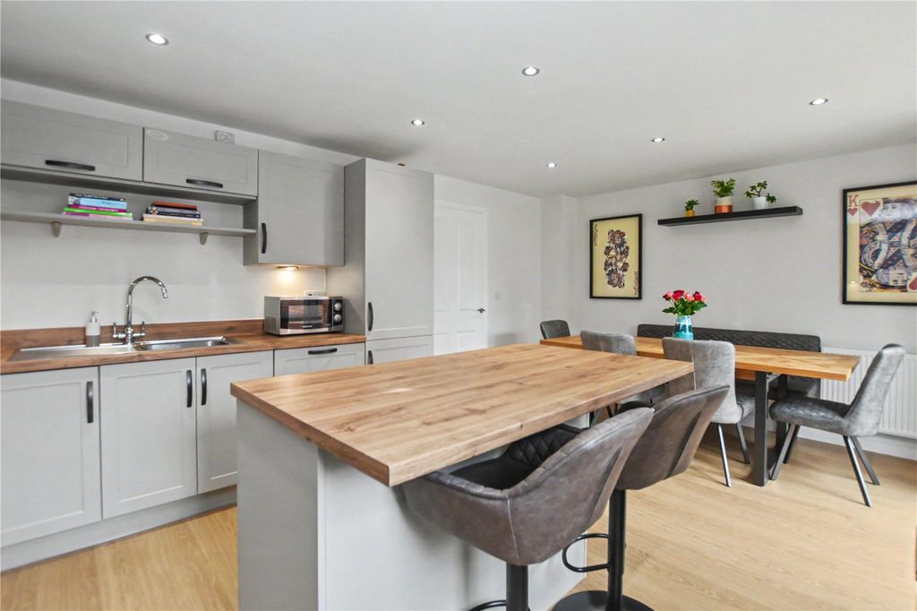 Property photo 3 of 15 Picture No. 57